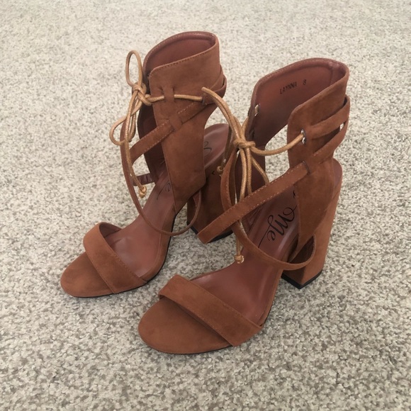 Open Toe Lace Up Block Heels - Picture 1 of 1